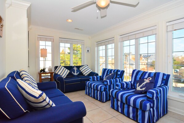 Smart TV, fireplace, DVD player, books