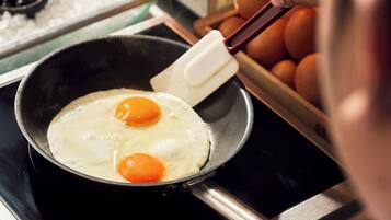 Daily buffet breakfast (PHP 1090 per person)