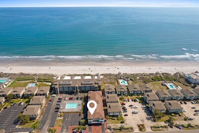 Oceanside/Private Beach Walkway no streets to cross-Sleeps 14, Great Price, Pool
