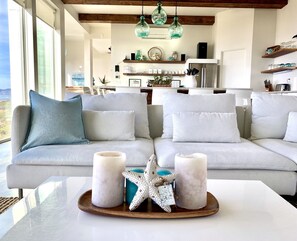 Smart TV, videojuegos, reproductor de DVD y libros 