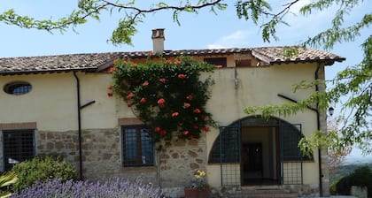 Villa rurale, spacieuse, luxueuse et calme, vue Ă 360 Âș, 13 hectares, peut accue