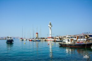 Marina - Spacious apt with terrace and beautiful sea view (Senj)