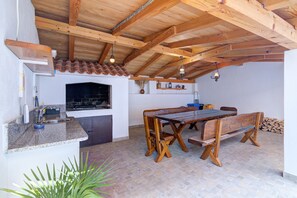 تناول الطعام