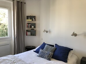 1 chambre, fer et planche Ă repasser, Wi-Fi, draps fournis