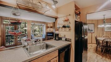 Condo, 3 Bedrooms | Private kitchen | Fridge, coffee/tea maker, toaster