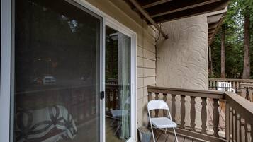 Condo, 1 Bedroom | Property grounds