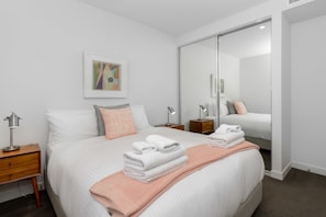 1 bedroom, iron/ironing board, free WiFi