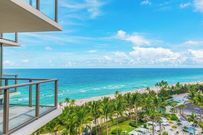 4MM Oceanfront Residence- Finest Bal Harbour Resort by Guaranteed Rental™
