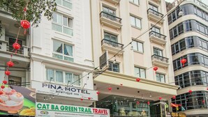 Mặt tiền nơi lưu trú