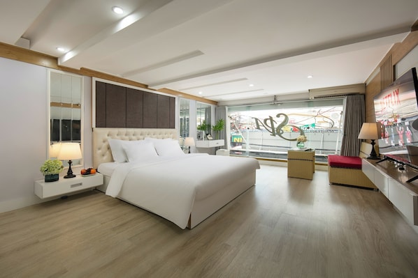 Executive Studio Suite
