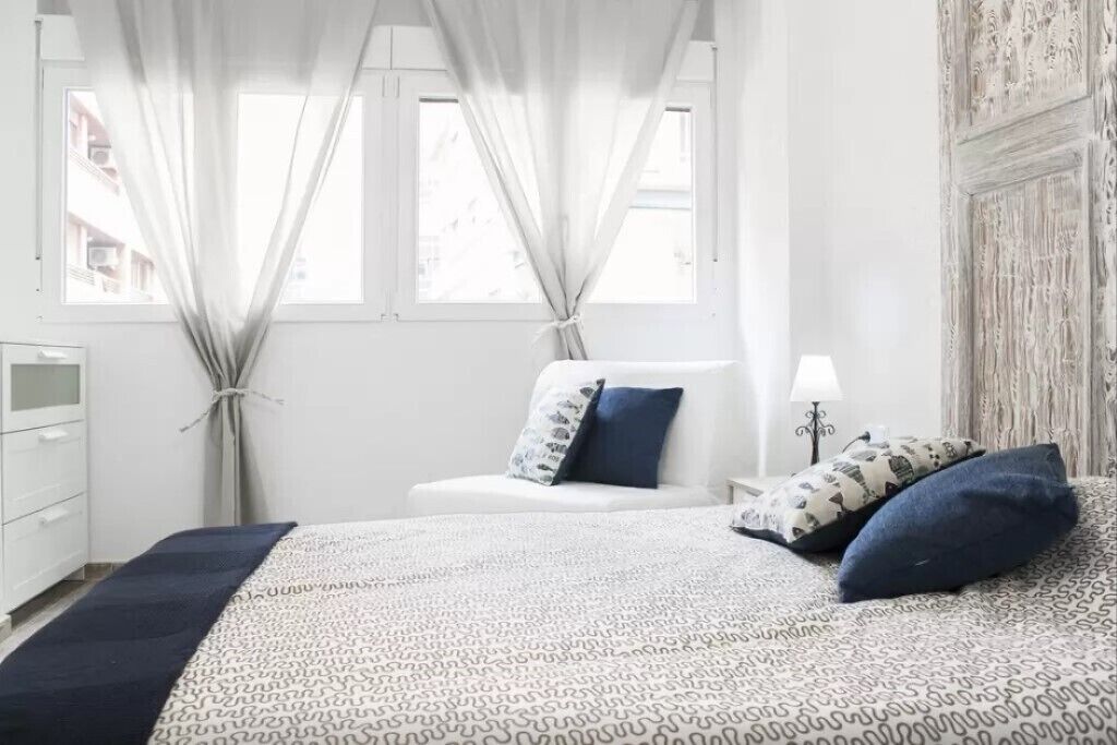 1 dormitorio, tabla de planchar con plancha, wifi gratis y ropa de cama