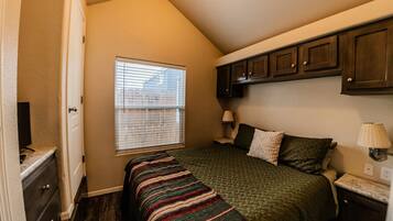 1 bedroom, desk, travel crib, free WiFi