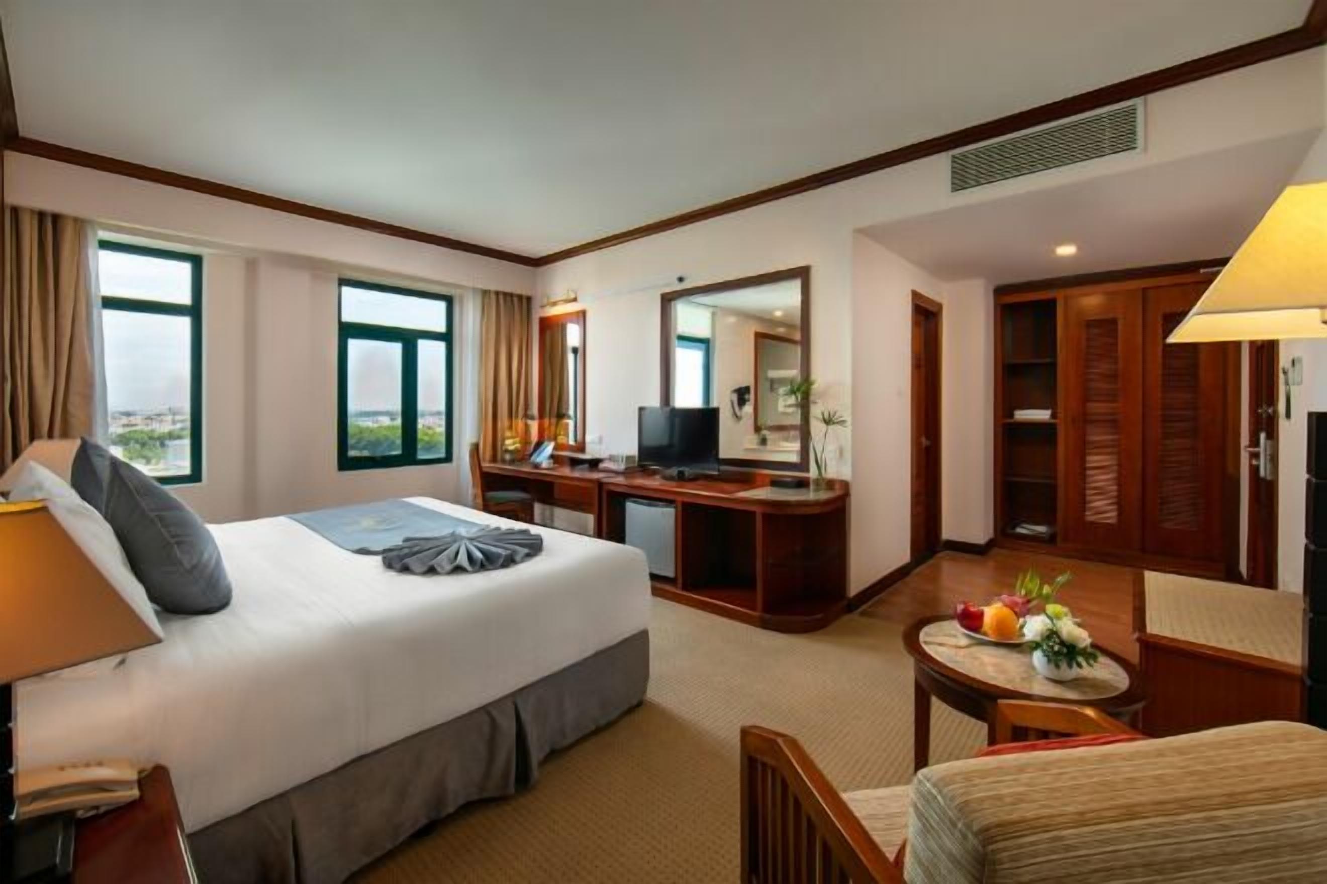 Minibar, in-room safe, desk, blackout curtains