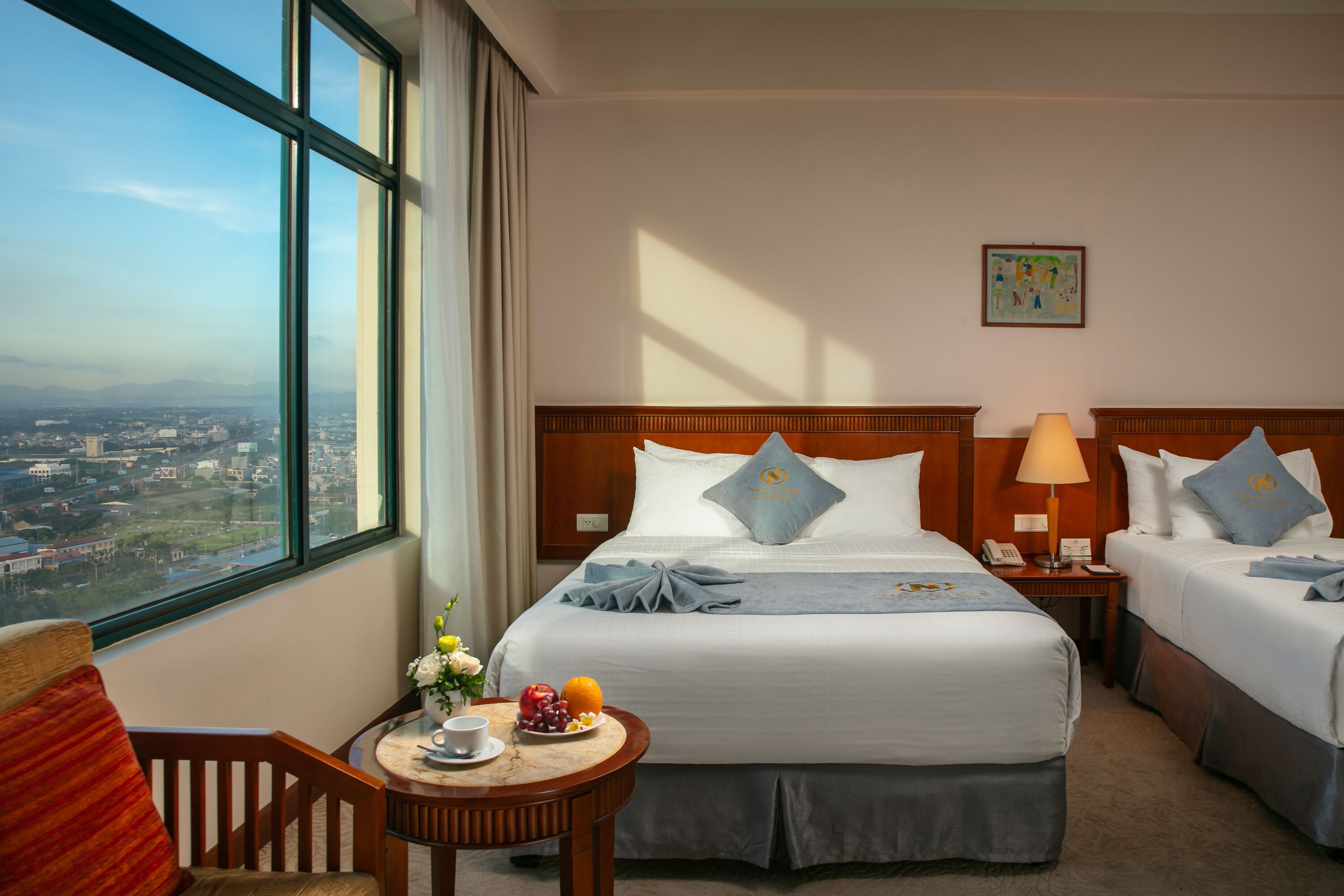 executive room | 1 bedroom, minibar, in-room safe, desk