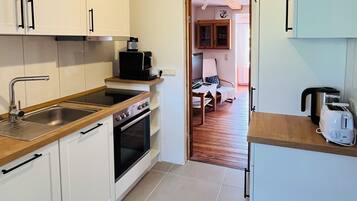 Kühlschrank, Ofen, Herdplatte, Geschirrspüler