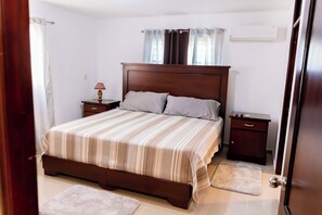 3 Schlafzimmer, Bügeleisen/Bügelbrett, kostenloses WLAN, Bettwäsche