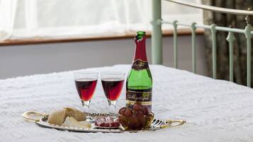 6 bedrooms, memory foam beds, iron/ironing board, WiFi