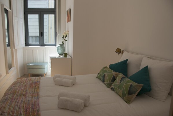 1 bedroom, desk, soundproofing, iron/ironing board