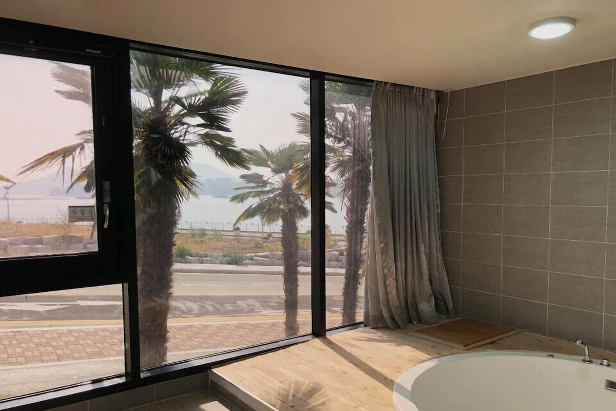 شرفة/رواق