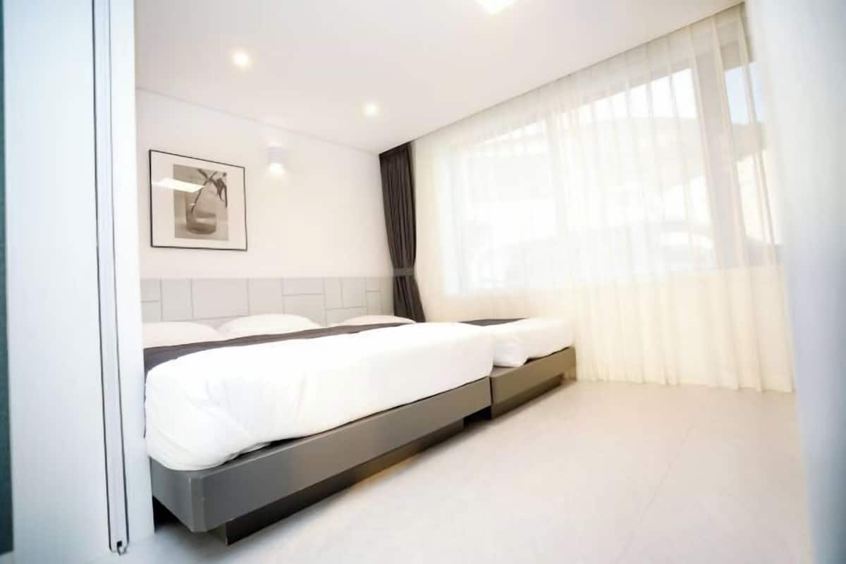 1 bedroom, soundproofing, free WiFi