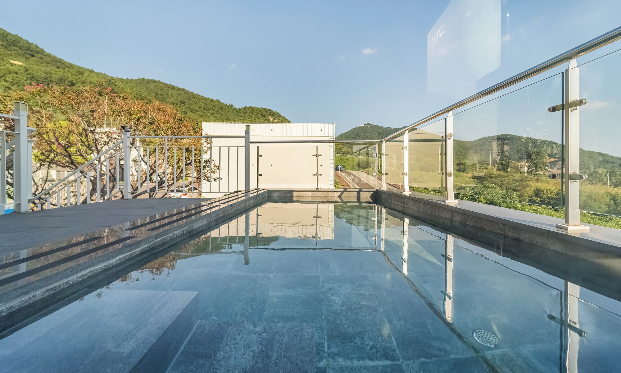 Eigener Pool