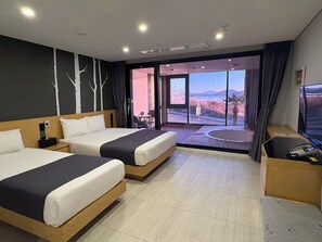 Half Ocean View Deluxe | Lydisolert og wi-fi (inkludert)