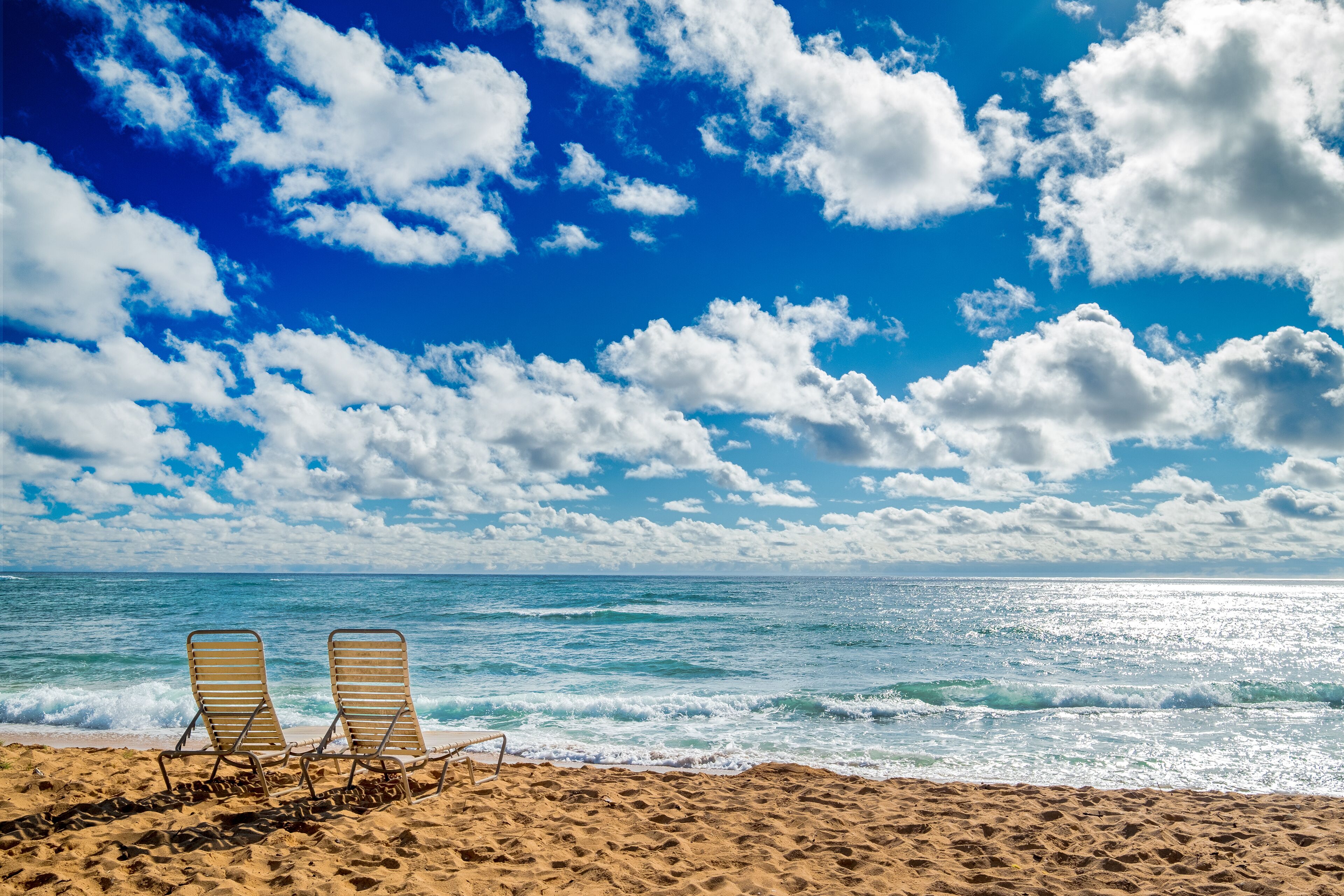 Am Strand, Liegestühle, Strandtücher