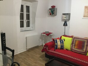 TV, books, stereo, computer monitors