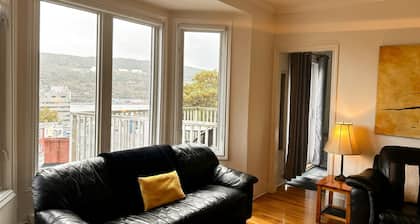 Downtown Penthouse Best View, Fireplaces, Apt#3