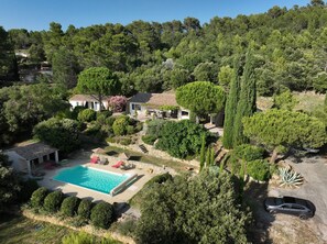 Exterior - Family property with large swimming pool, park and superb landscape as far as the eye can see (Tourtour)