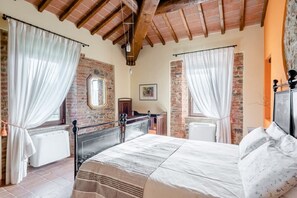 3 Schlafzimmer, Bügeleisen/Bügelbrett, kostenloses WLAN, Bettwäsche