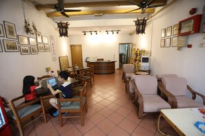 Lobby sitting area - Heeren Inn (Malacca City)