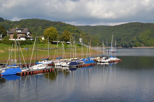 Unser  Ferienhaus im idyllischen Rurtal am Nationalpark , kein Durchgangsverkehr