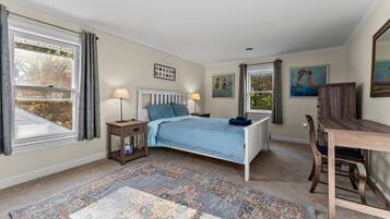 4 bedrooms, iron/ironing board, travel crib, free WiFi