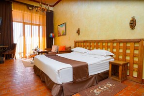 Premium bedding, minibar, in-room safe, individually decorated - Caucasus Hotel (Prroshyan)