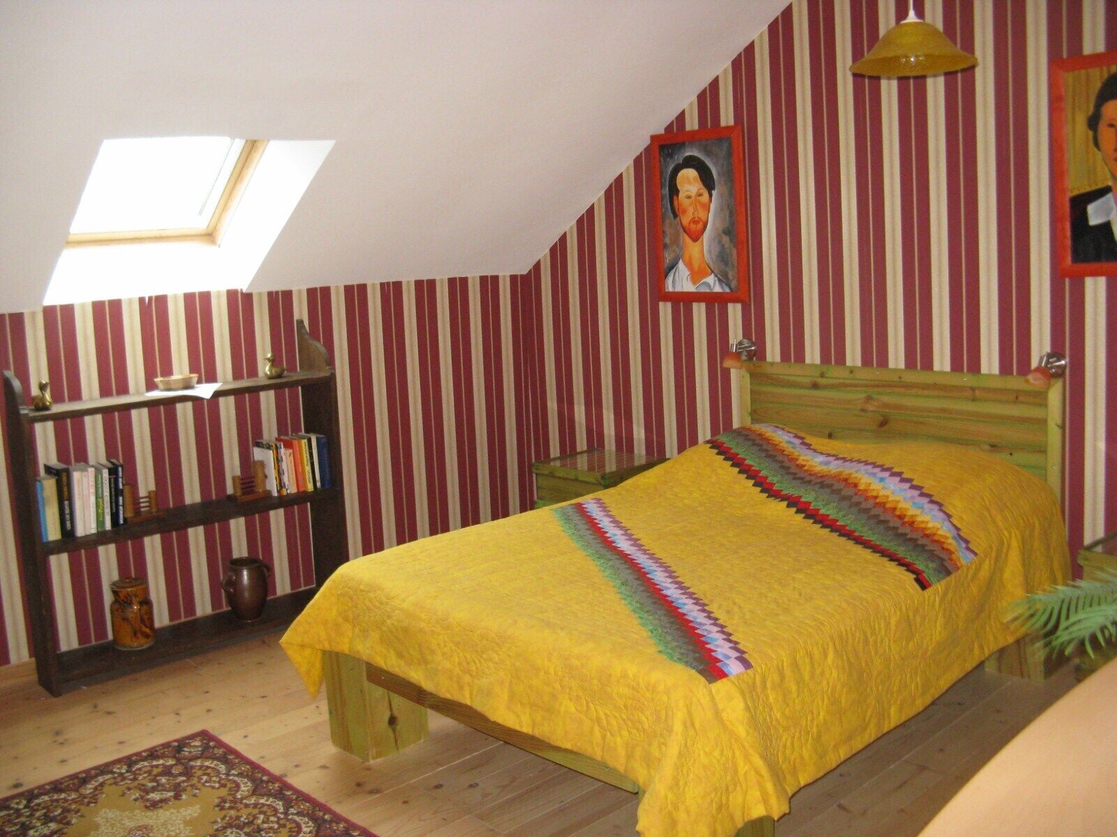 2 chambres, fer et planche à repasser, lit parapluie, Wi-Fi gratuit