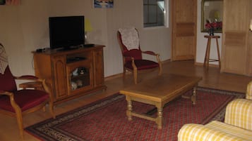 Televisie, boeken en een stereo