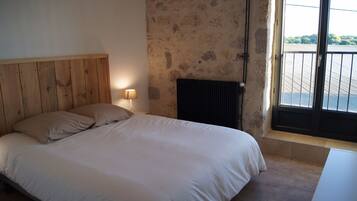 5 makuuhuonetta, silitysrauta/-lauta, vauvan matkasänky, ilmainen Wi-Fi