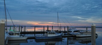 Amelia Island, Fernandina Beach [4-min walk to the Beach]!!