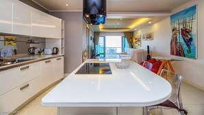 Royal Penthouse, 2 Bedrooms, Ensuite, Oceanfront - Karon Butterfly Residence (Karon)