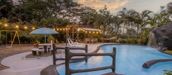 Arenal Family Home - Family & Friends Gateway