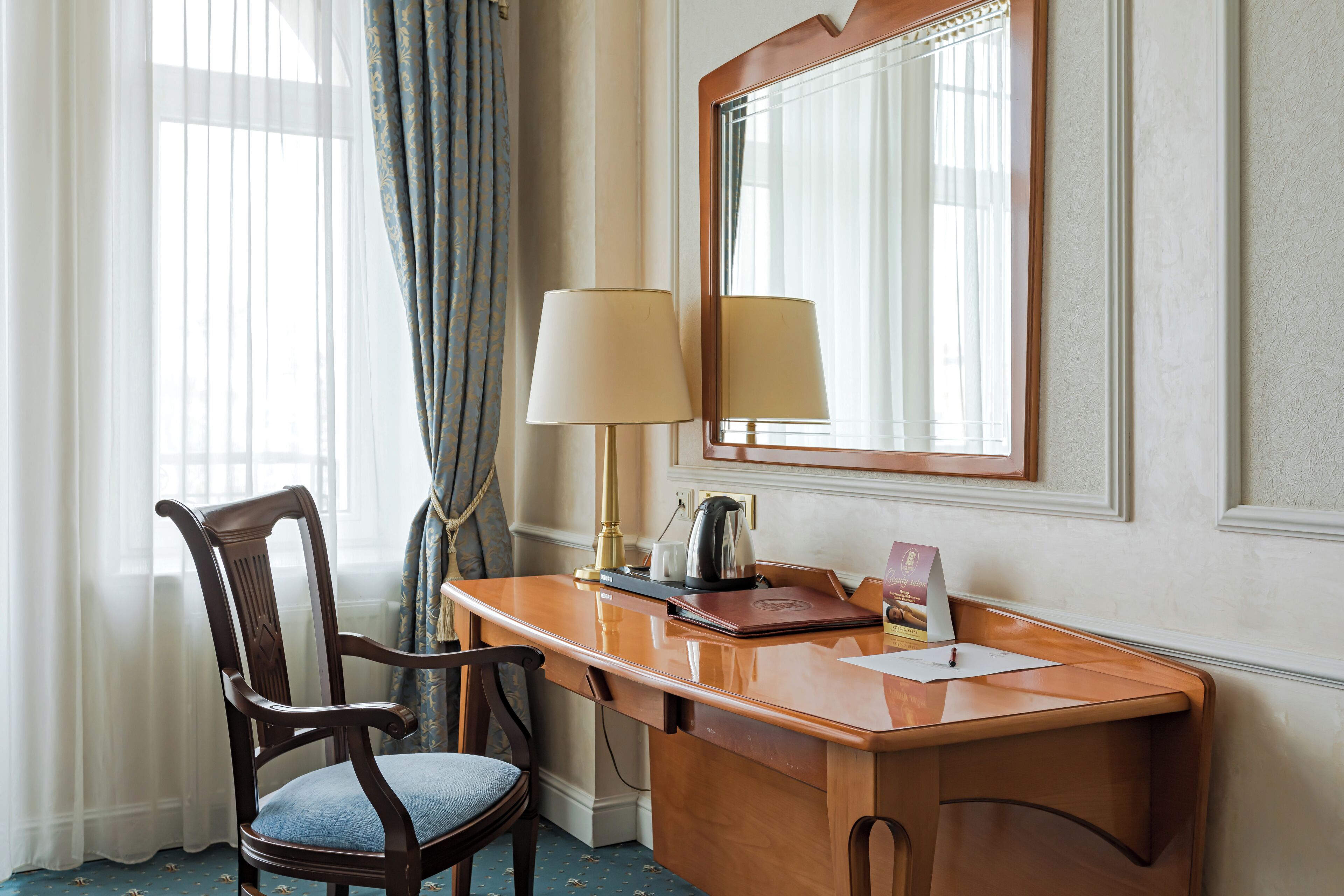 standard double room | 1 bedroom, premium bedding, minibar, in-room safe