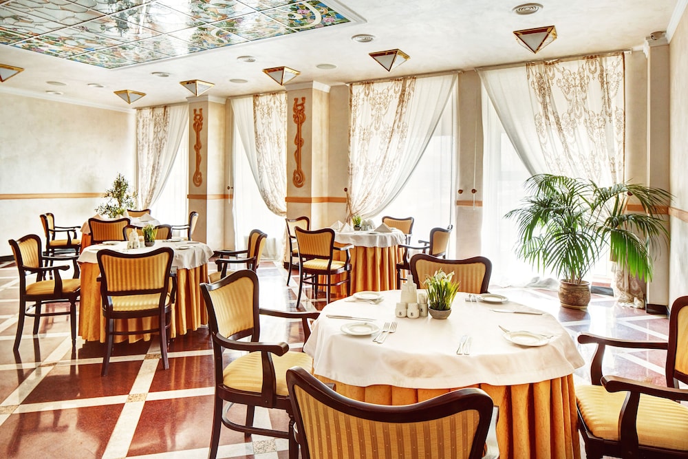 Otel' "Yevropa" by null