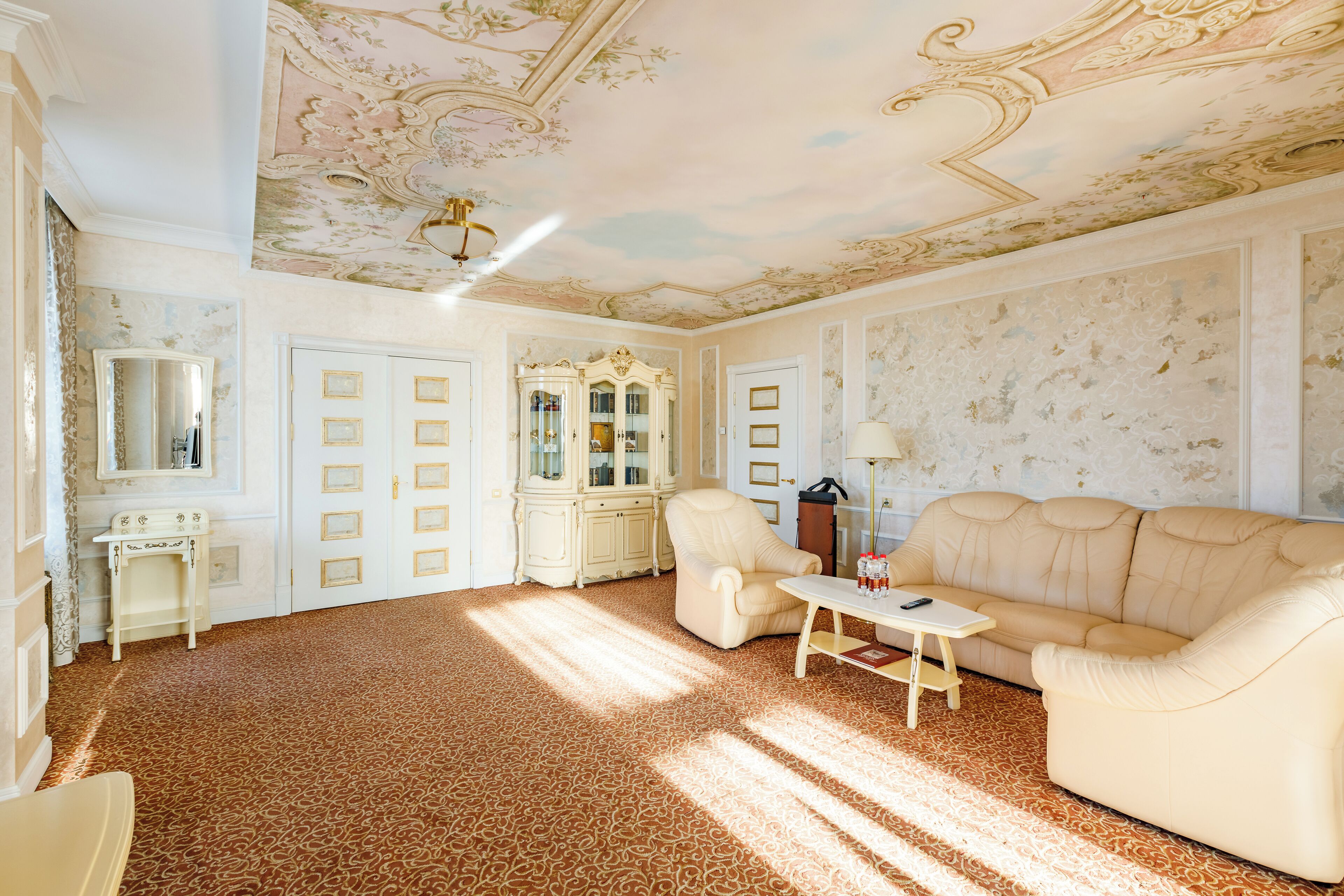 presidential suite | living area | lcd tv