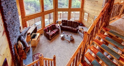 Gorgeous 5-Star Chalet Mid-way Between Bryce & Zion - Read our reviews!