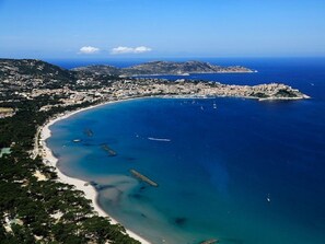 Beach nearby - House in private waterfront marina - Sea view - 50 m from the sea (Lumio)