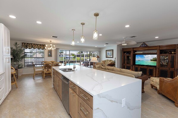 Interior - NEWLY REMODELED!!! A Little Bit of Paradise in Cape Coral New Open Floor (Cape Coral)