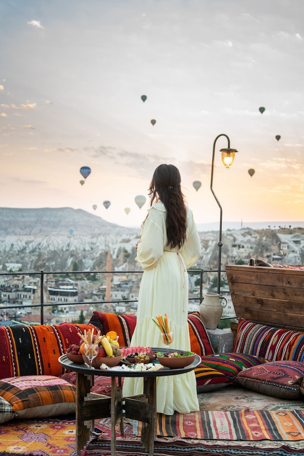 Terrace/patio - Charming Cave Hotel (Nevsehir)