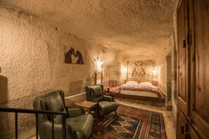 Standard Cave Room | 1 Schlafzimmer, hochwertige Bettwaren, Zimmersafe, Schreibtisch