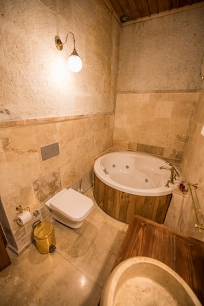 Deluxe Double Stone Room with spa bath | Jetted tub